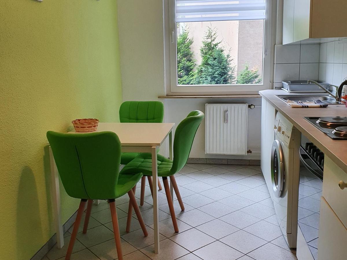 Grosse Ferienwohnung An Der Rheinpromenade Three Duisbourg Extérieur photo